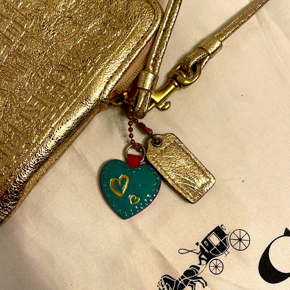 Coach Poppy Metallic Gold Wristlet - Picture 7 of 11